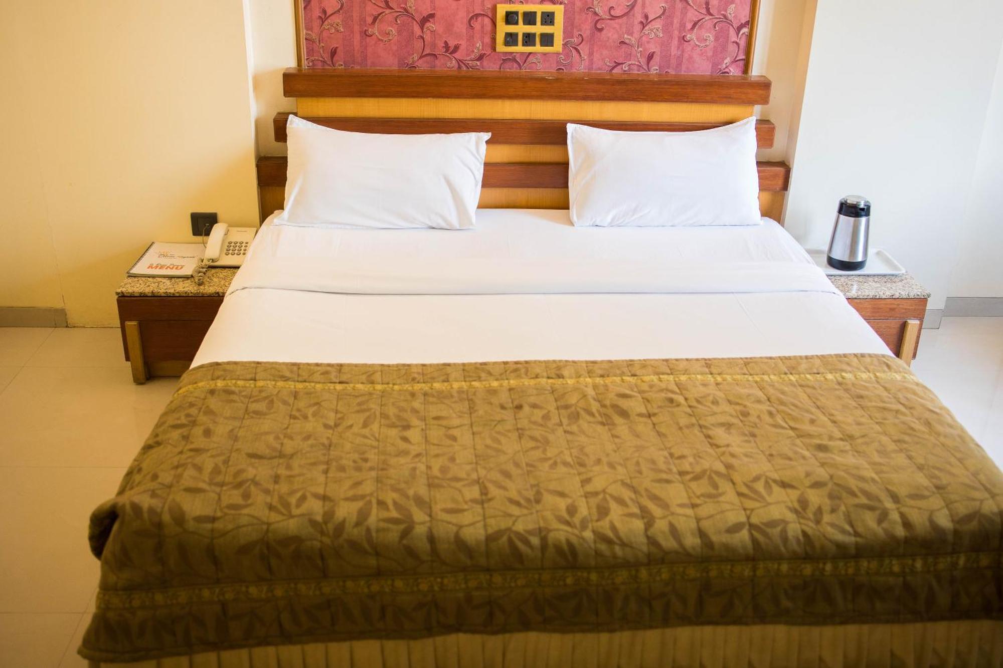 Hotel Deccan Royaale, Shivajinagar Pune Luaran gambar